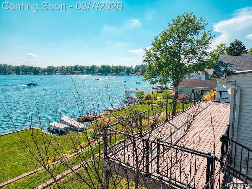 5851 Kinyon Drive, Brighton, MI 48116 — Photo 9