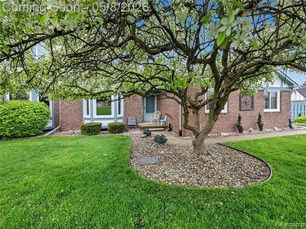15596 Huntcliff Drive, 40, Macomb, MI 48044 — Photo 18