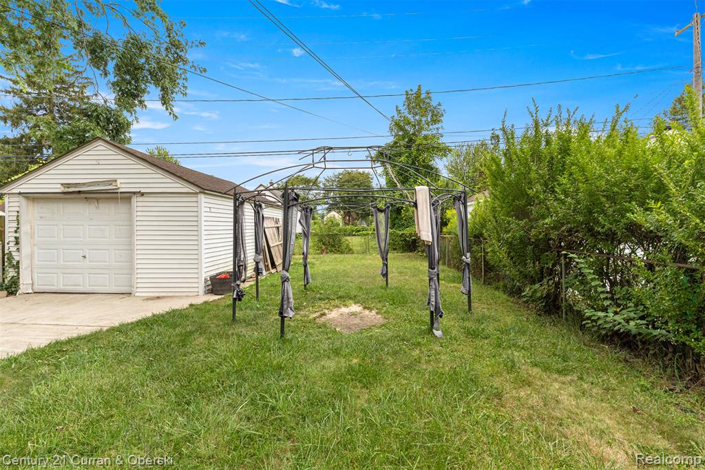 7841 Barrie Street, Dearborn, MI 48126 — Photo 30