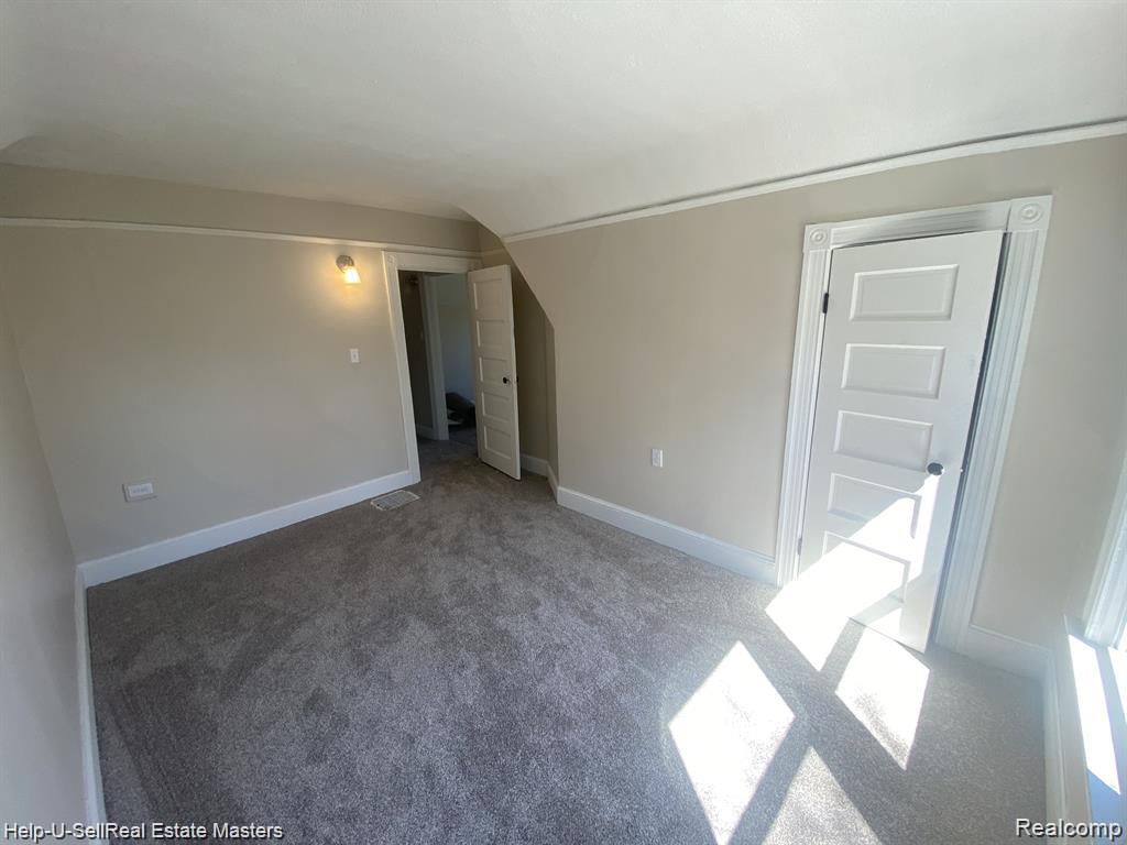 620 GRISWOLD Street, Port Huron, MI 48060 — Photo 18