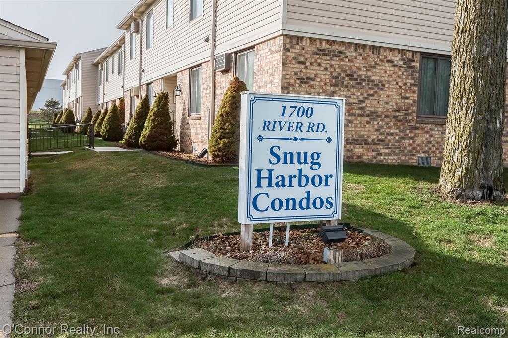 1700 River Road, 10, Marysville, MI 48040 — Photo 26