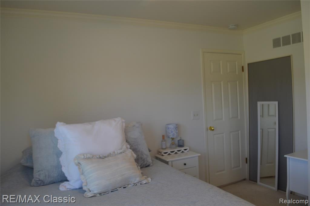 40605 Newport Drive E, 294, Plymouth, MI 48170 — Photo 20