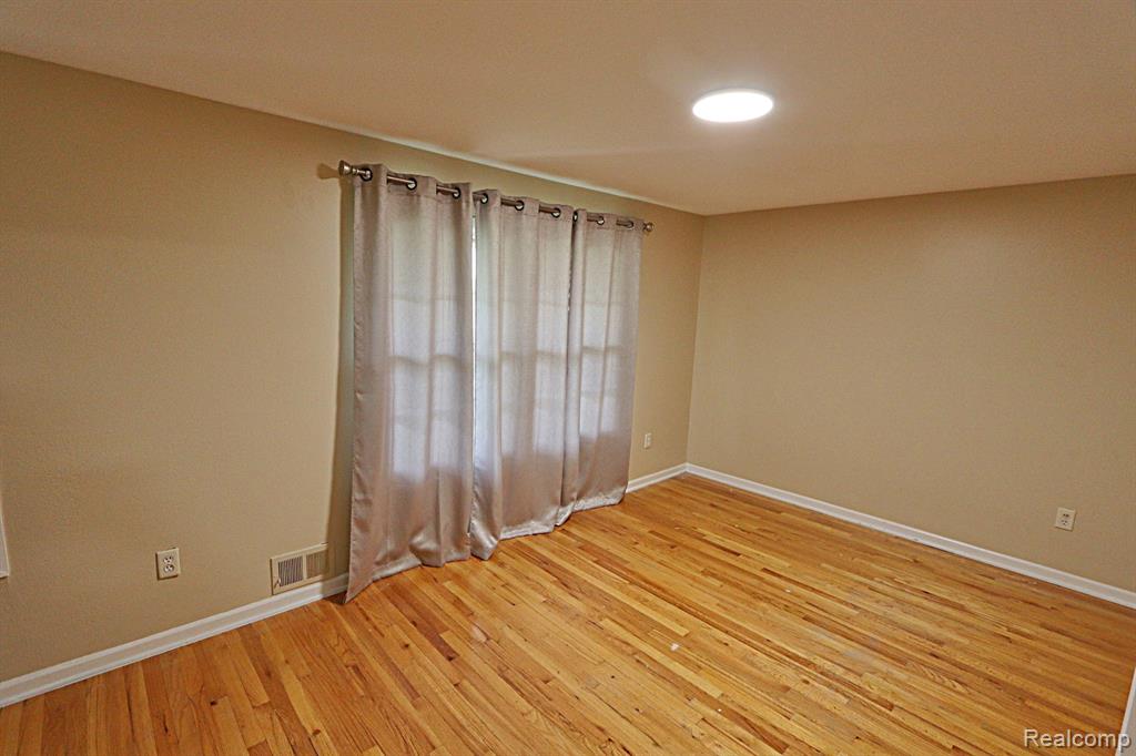 4003 OLD DOMINION Drive, West Bloomfield, MI 48323 — Photo 32