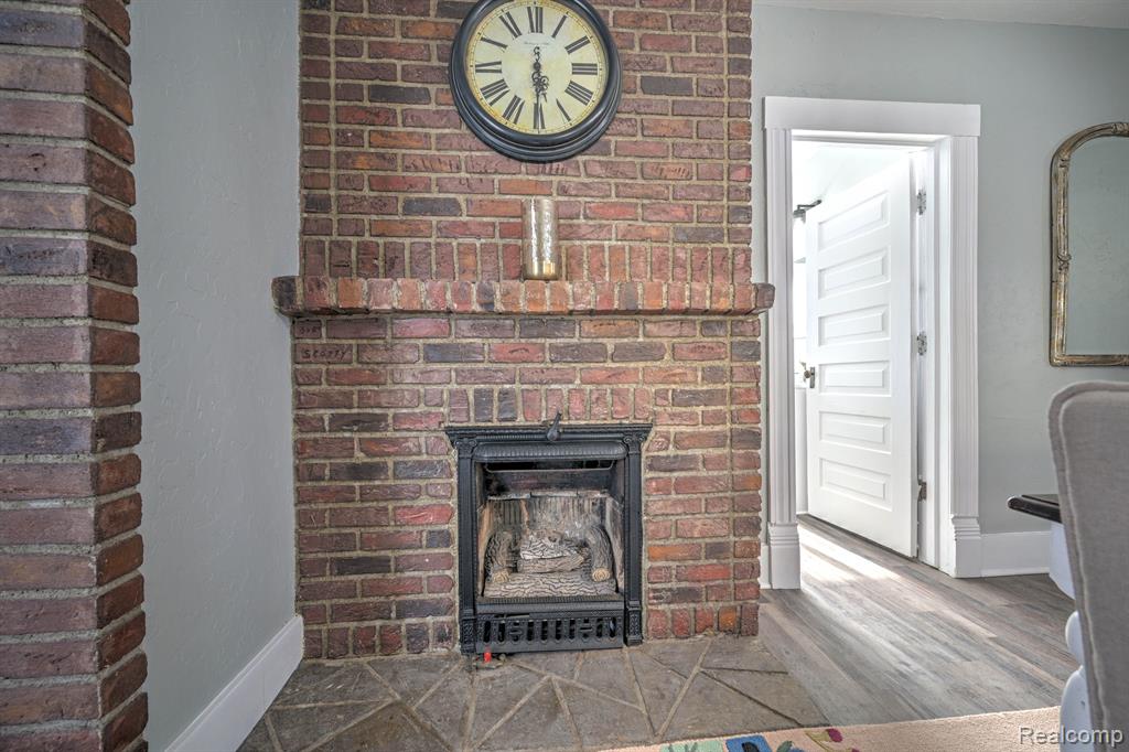 602 S BROAD Street, Holly, MI 48442 — Photo 35