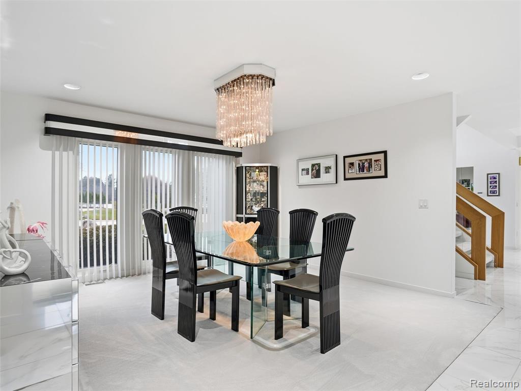 3827 Manchester Court, Bloomfield Hills, MI 48302 — Photo 15