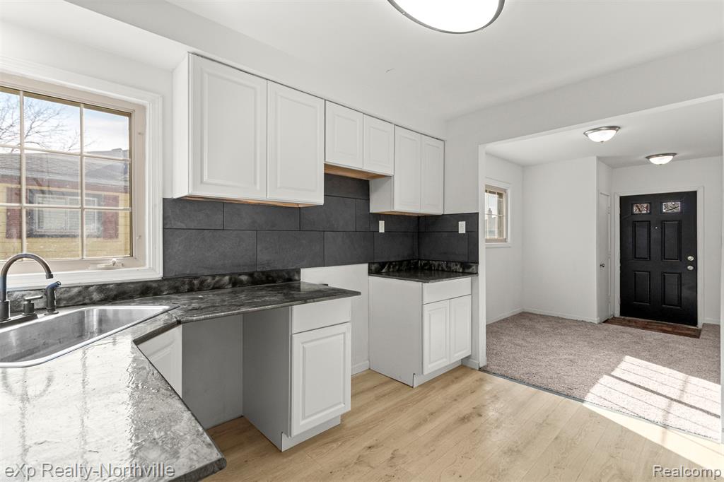 4675 Julius Boulevard, Westland, MI 48186 — Photo 17