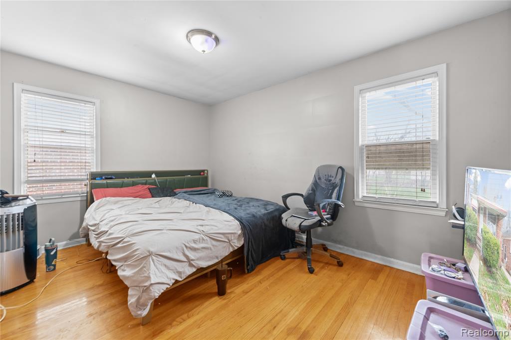 911 Sherbourne Street, Inkster, MI 48141 — Photo 9