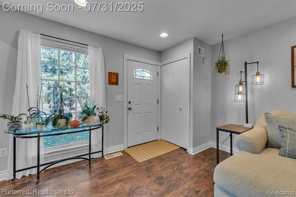 725 Eastwind Drive, Canton, MI 48188 — Photo 8