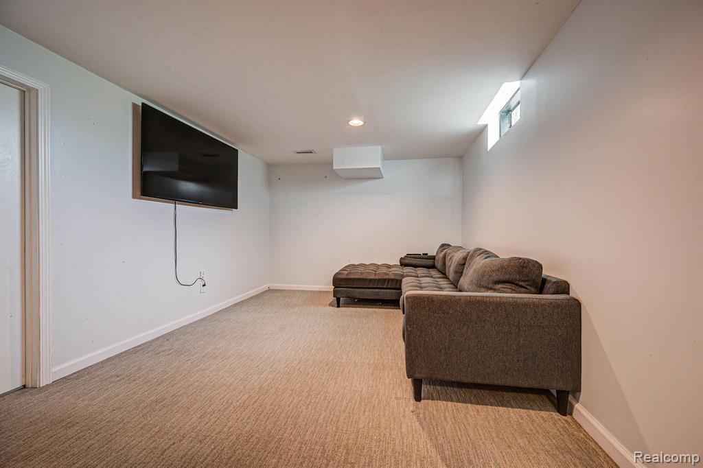 19824 IRONGATE, Northville, MI 48167 — Photo 39