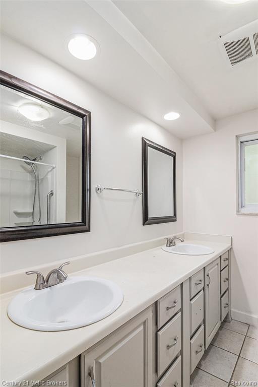 5391 Antoinette Drive, Grand Blanc, MI 48439 — Photo 18
