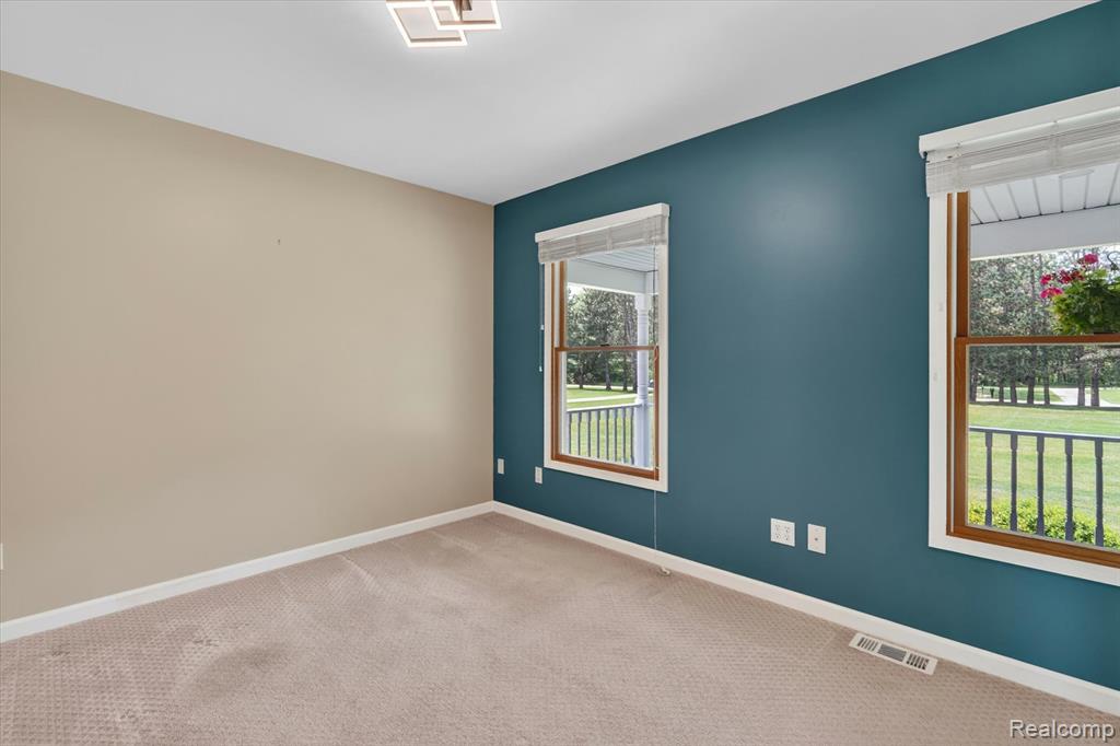 2724 Ore Valley Drive, Hartland, MI 48353 — Photo 23