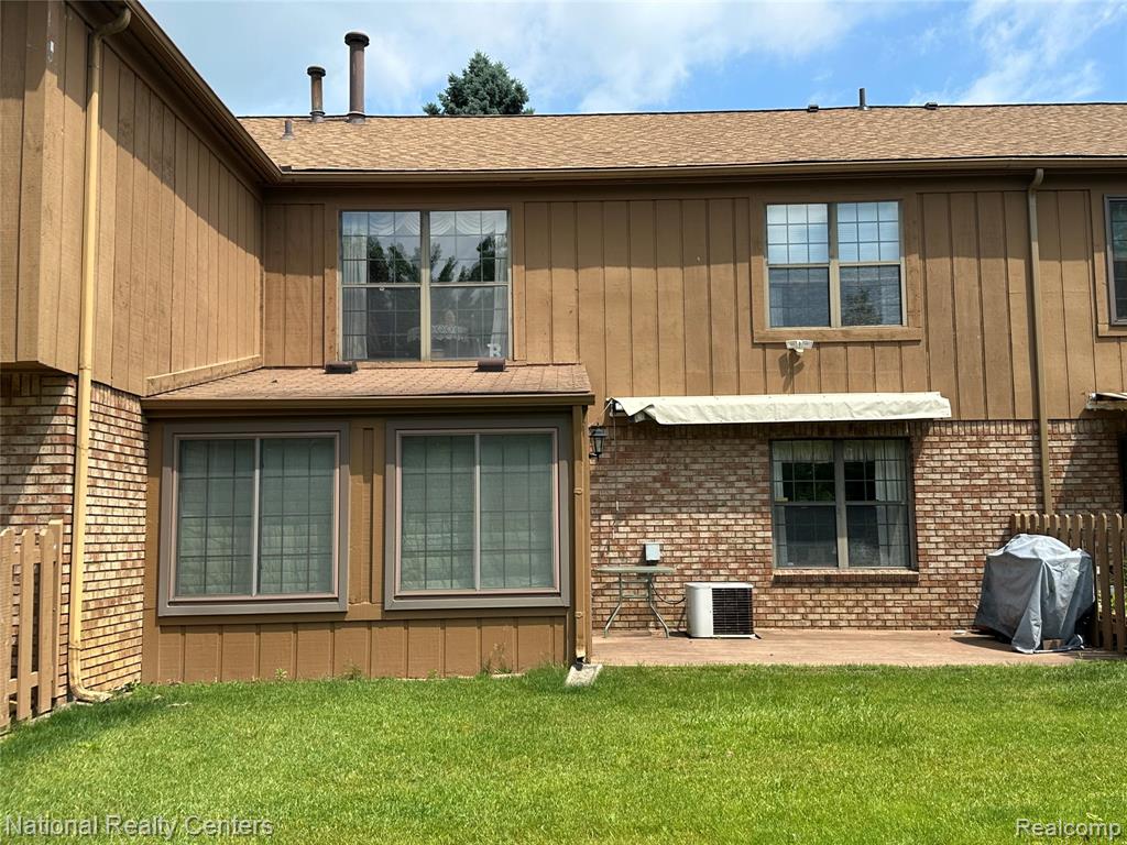 12104 Lexington Drive, 3, South Lyon, MI 48178 — Photo 6