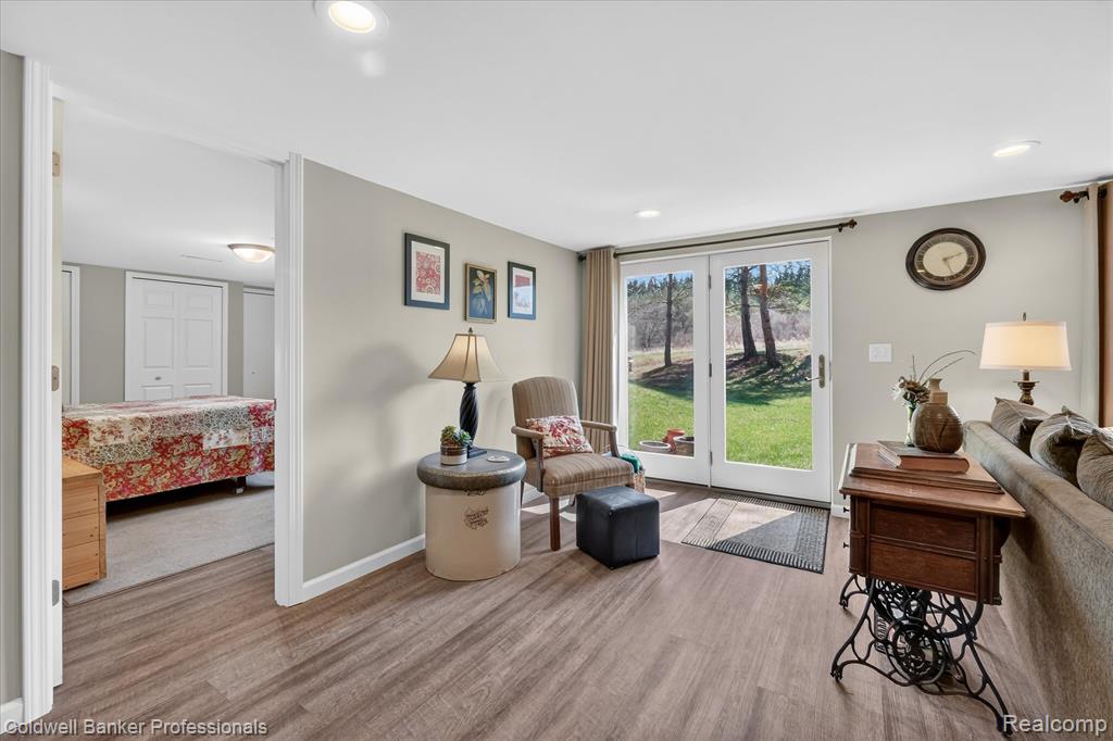 4380 Warwick Circle Drive, Grand Blanc, MI 48439 — Photo 28