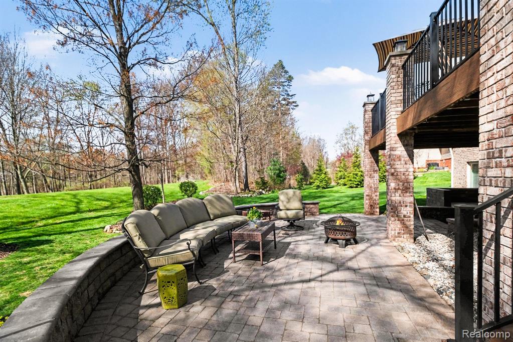 6846 Williamsbury Circle, Clarkston, MI 48348 — Photo 40