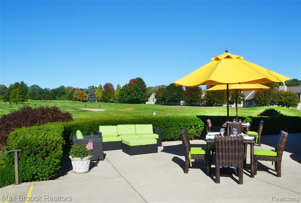911 Tartan Trail, Bloomfield Hills, MI 48304 — Photo 42