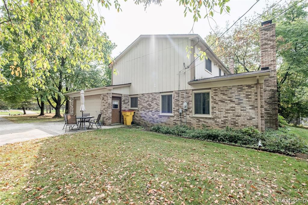 8911 W Gates Street, Bruce, MI 48065 — Photo 55