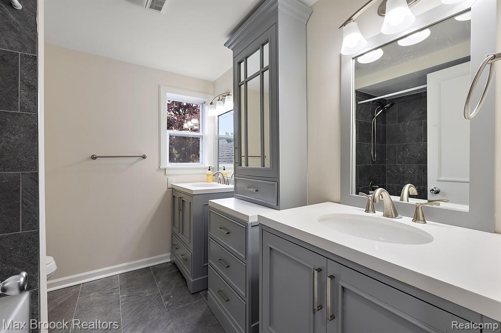 4573 Ranch Lane, Bloomfield Hills, MI 48302 — Photo 25