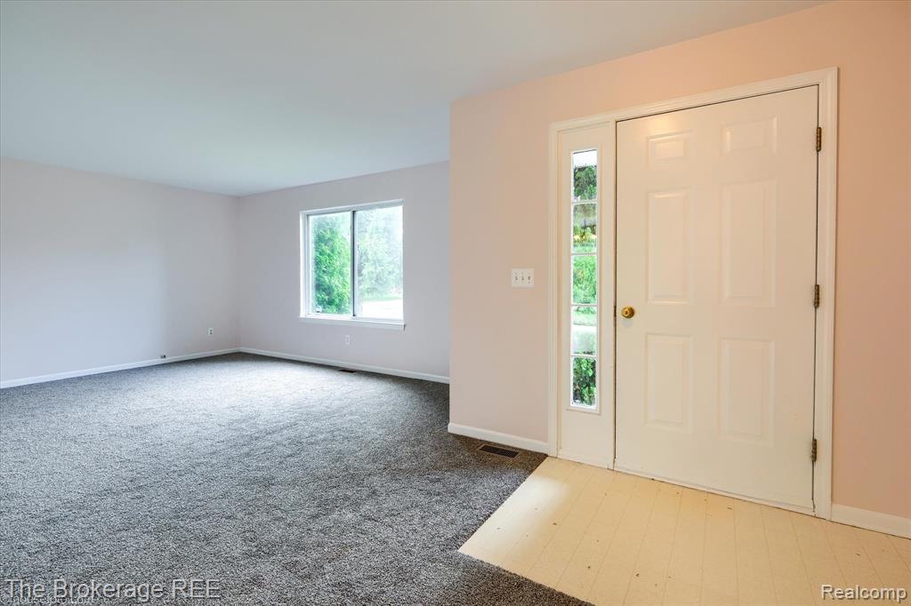 9446 Tiger Run Trail, Davison, MI 48423 — Photo 4