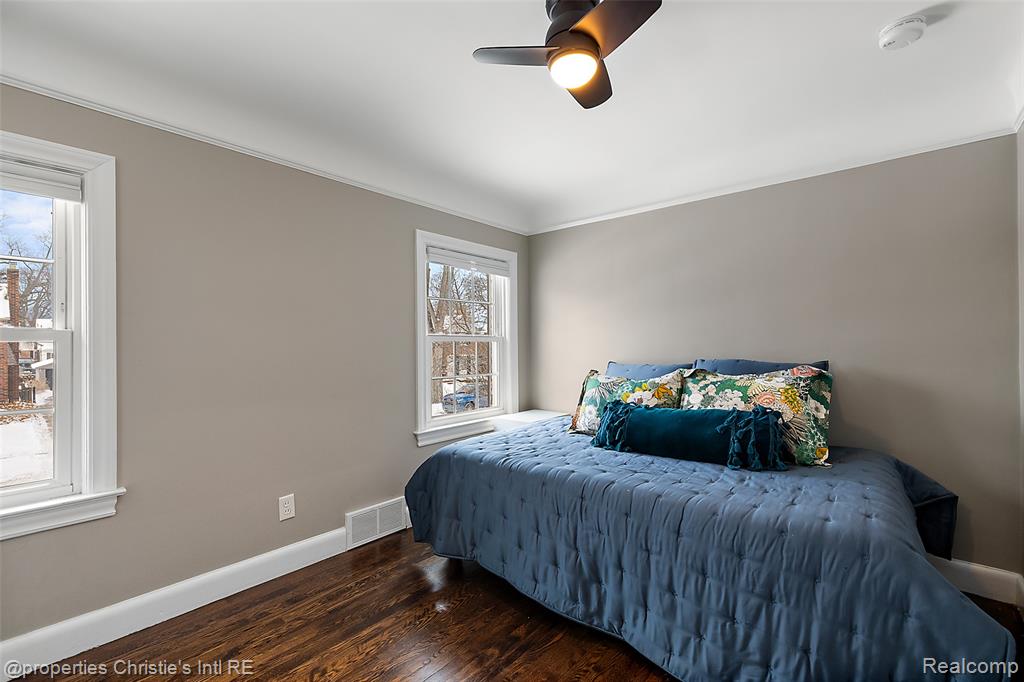 446 McKinley Avenue, Grosse Pointe Farms, MI 48236 — Photo 30