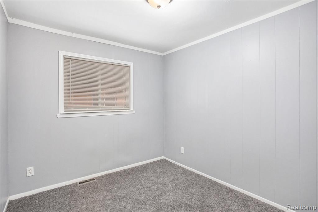 61 N Tasmania Street, Pontiac, MI 48342 — Photo 10