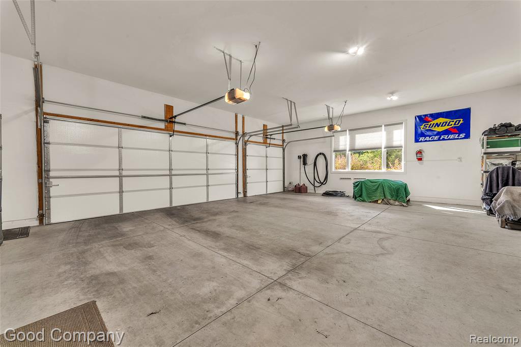 8726 Sunrise Mist Drive, Pinckney, MI 48169 — Photo 42