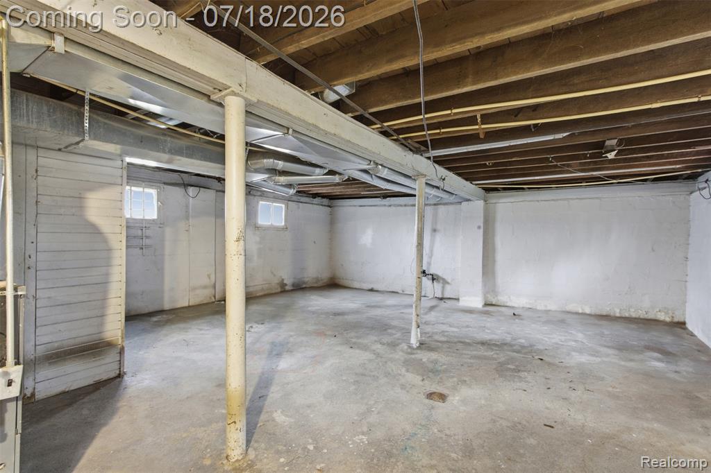 5056 Charles Street, Hamtramck, MI 48212 — Photo 9