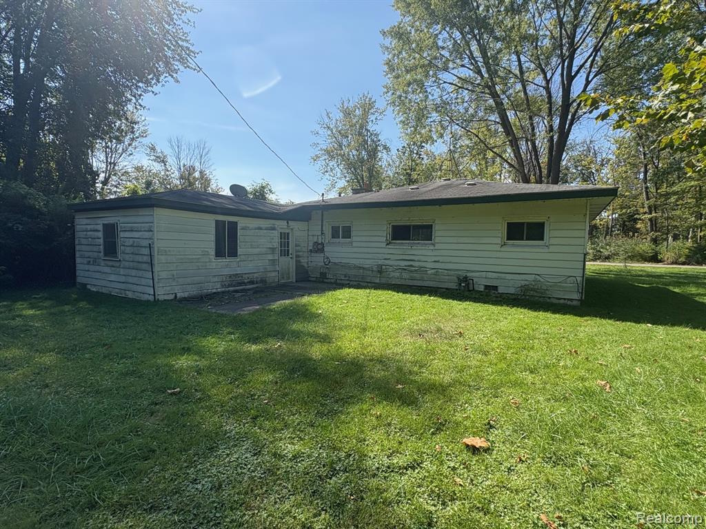 222 Newport Street, MI 48028 — Photo 5