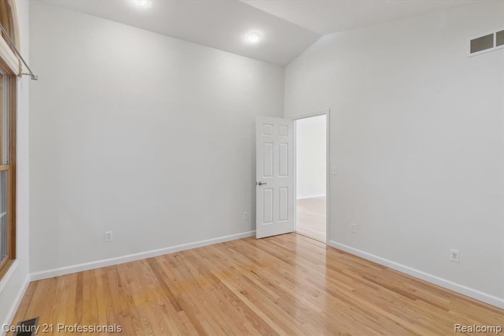 910 Jeffrey Drive, Northville, MI 48167 — Photo 42