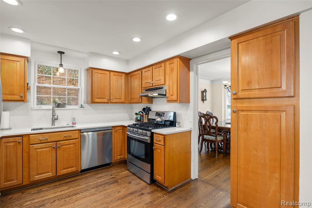 244 Kerby Road, Grosse Pointe Farms, MI 48236 — Photo 19