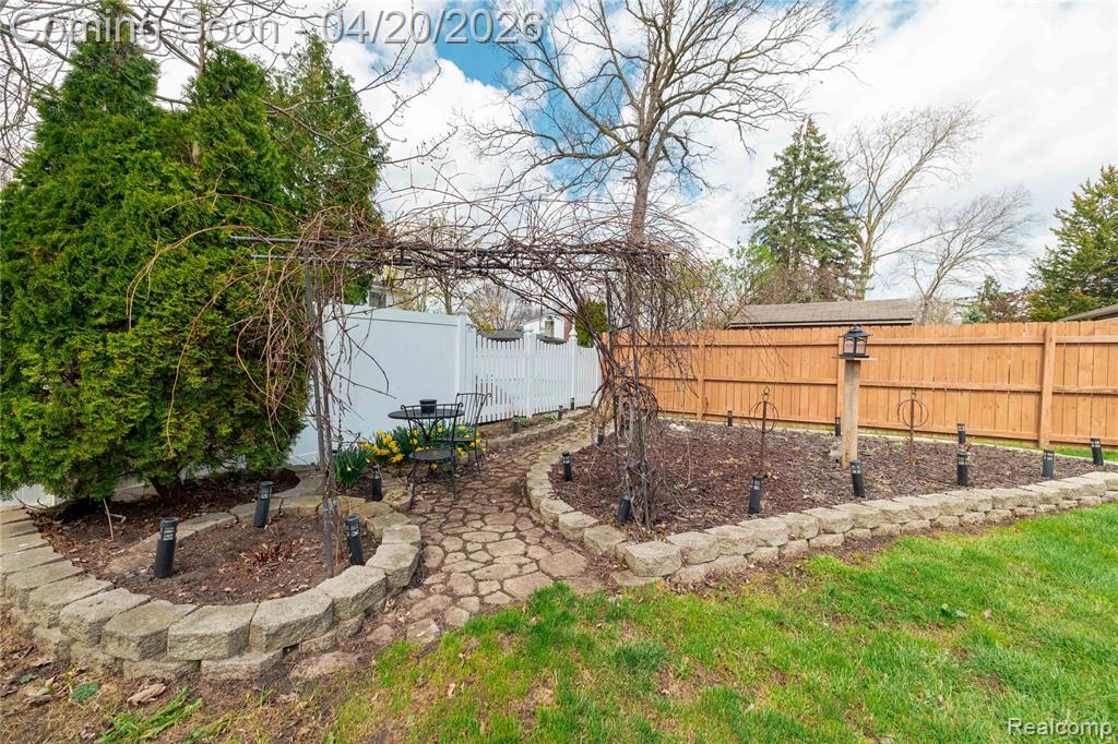20188 Wellesley Street, Riverview, MI 48193 — Photo 45