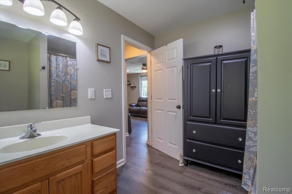 6087 N Irish Road, Davison, MI 48423 — Photo 16