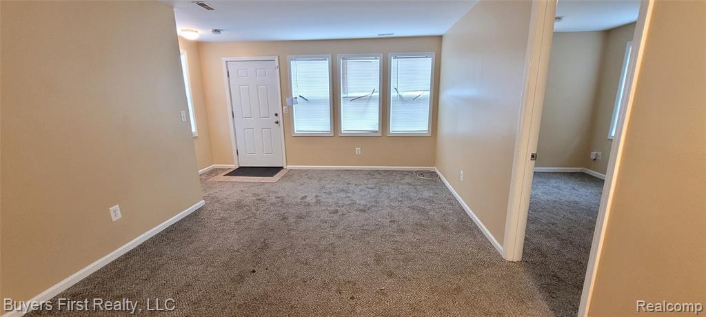 7052 Meadow Avenue, Warren, MI 48091 — Photo 10