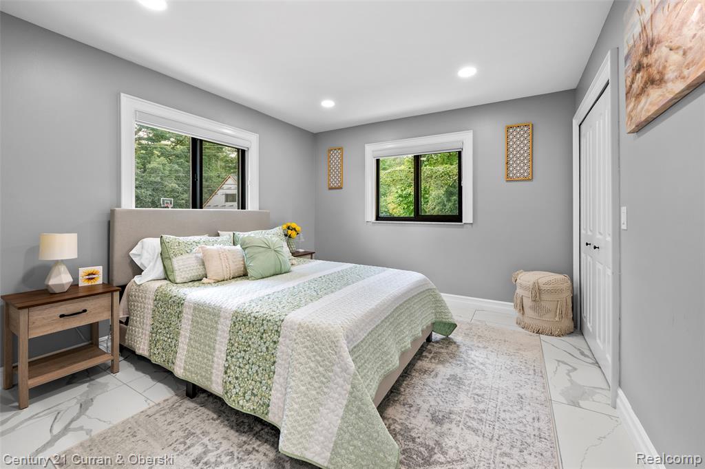 4255 Lakewood Drive, Waterford, MI 48329 — Photo 22