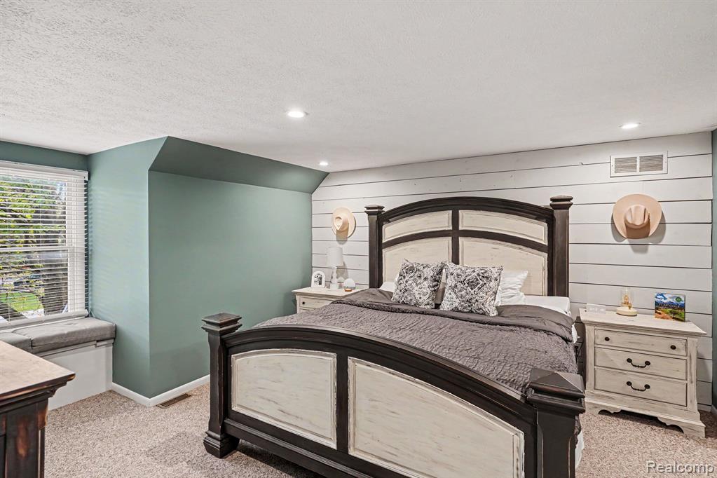 5600 Chestnut Hill Drive, Clarkston, MI — Photo 17