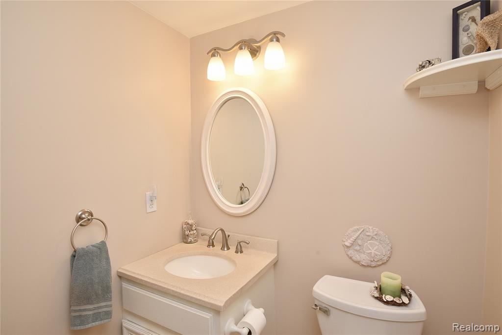 5391 Breeze Hill Place, Troy, MI 48098 — Photo 14