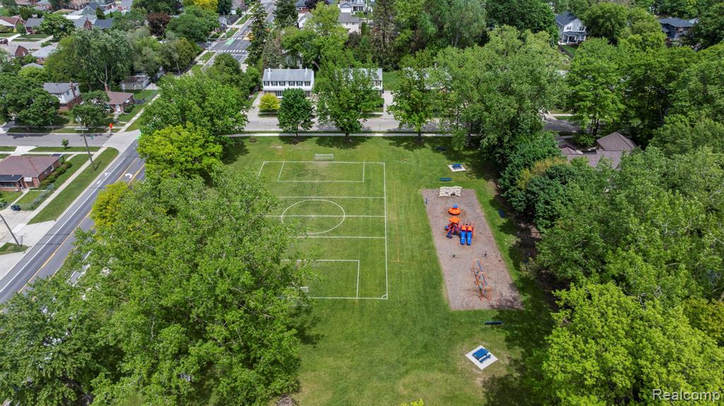 527 E Sunnybrook Drive, Royal Oak, MI 48073 — Photo 36