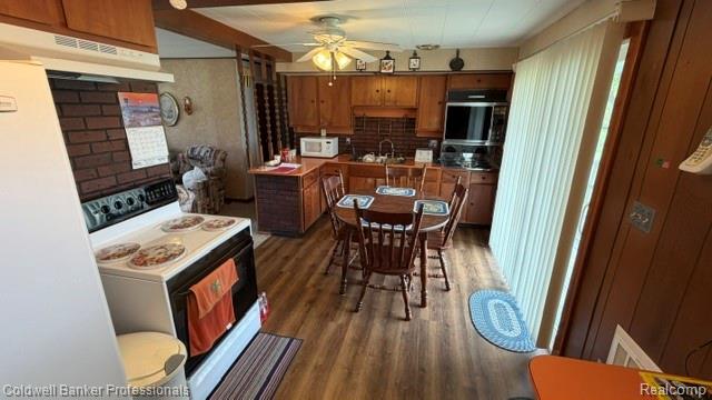 3595 Hutchinson Road, North Branch, MI 48461 — Photo 15
