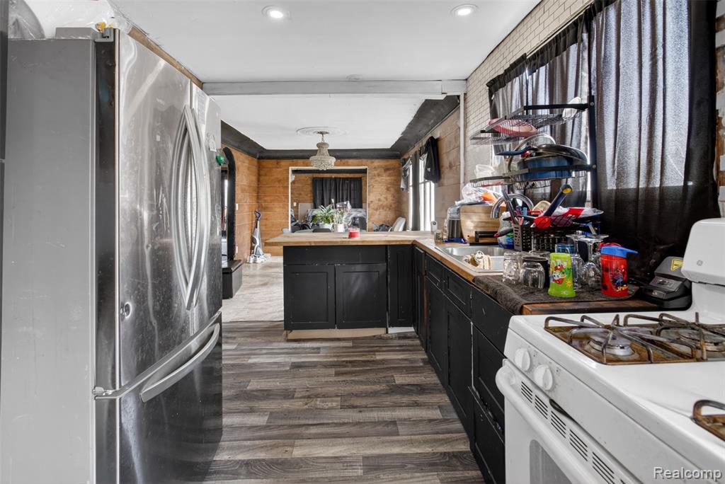 454 E ATHERTON Road, Flint, MI 48507 — Photo 18