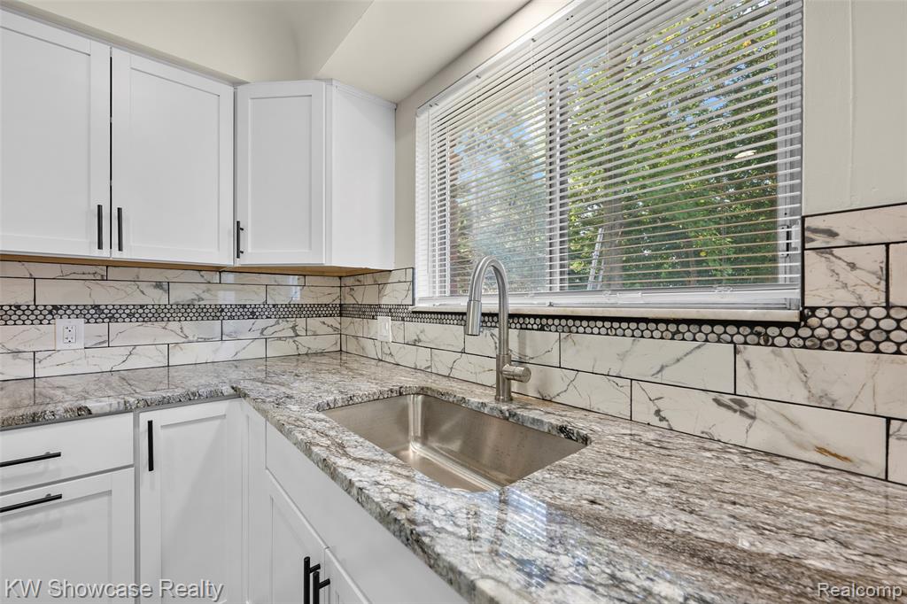 8362 Sunburst, Center Line, MI 48015 — Photo 20