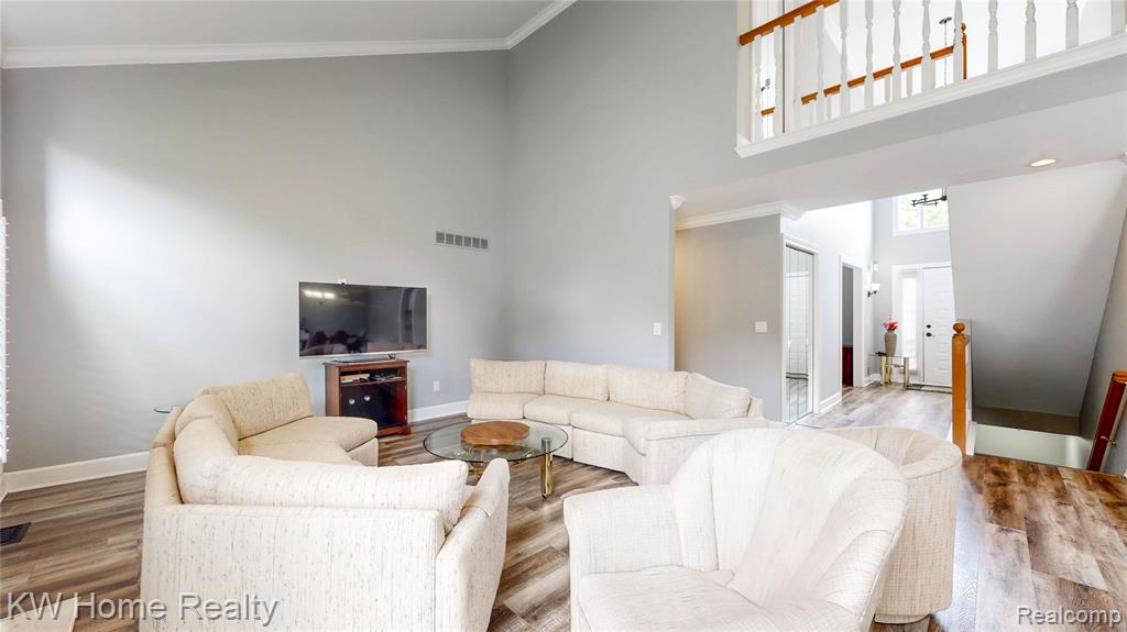 37634 Russett Drive, Farmington Hills, MI 48331 — Photo 15