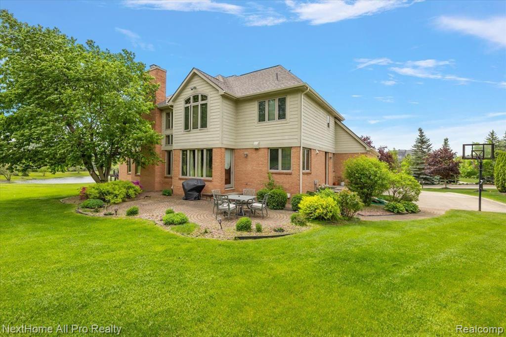 18730 MARBLE HEAD Drive, Northville, MI 48168 — Photo 7