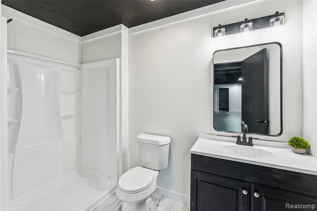 6649 McKibbon Road, North Branch, MI 48461 — Photo 21