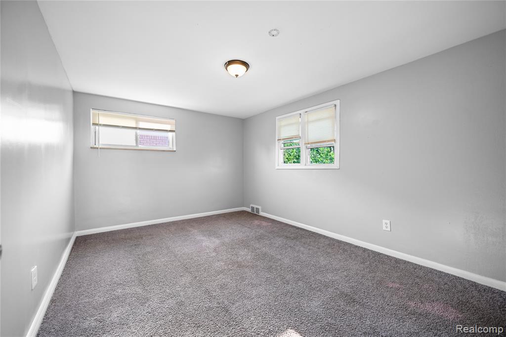 18126 Cathedral Street, Detroit, MI 48228 — Photo 19