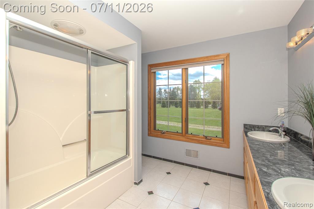 7893 Lantern Drive, Almont, MI 48003 — Photo 57