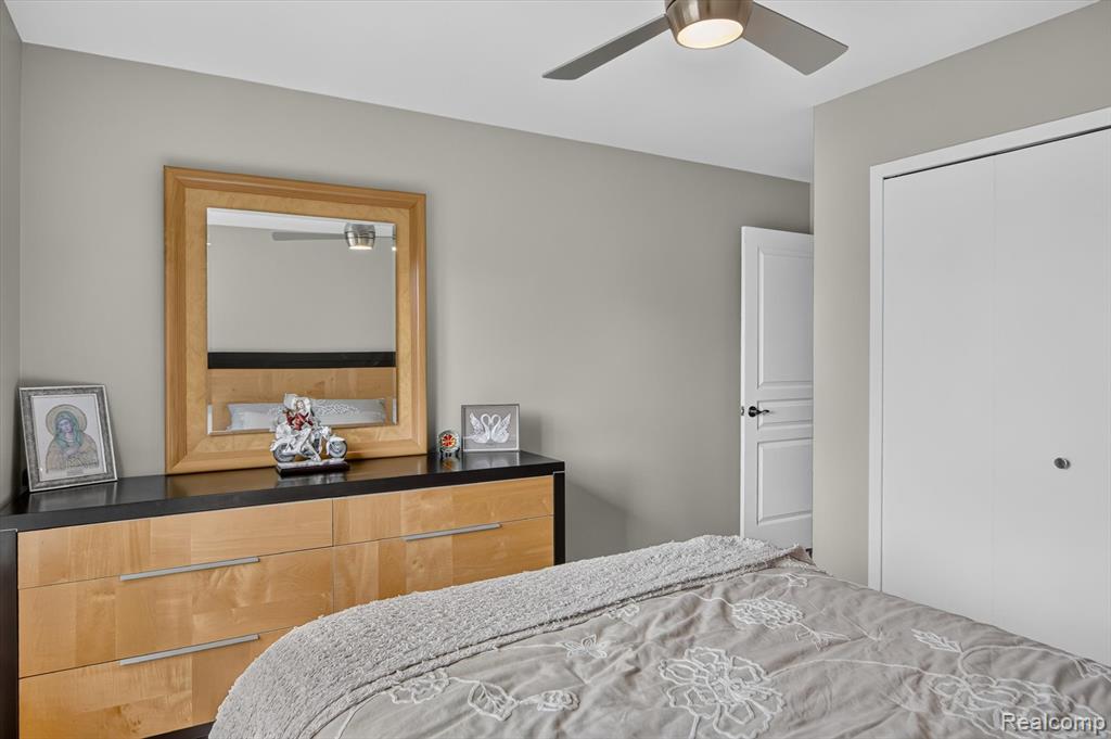 532 Winwood Circle, Walled Lake, MI 48390 — Photo 24
