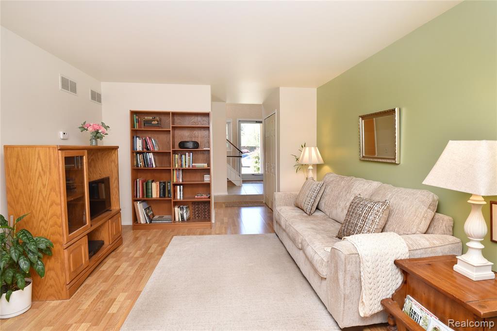 5391 Breeze Hill Place, Troy, MI 48098 — Photo 6