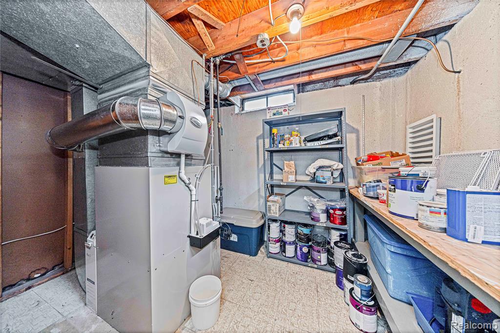 41846 Sutters Lane, Northville, MI 48168 — Photo 37