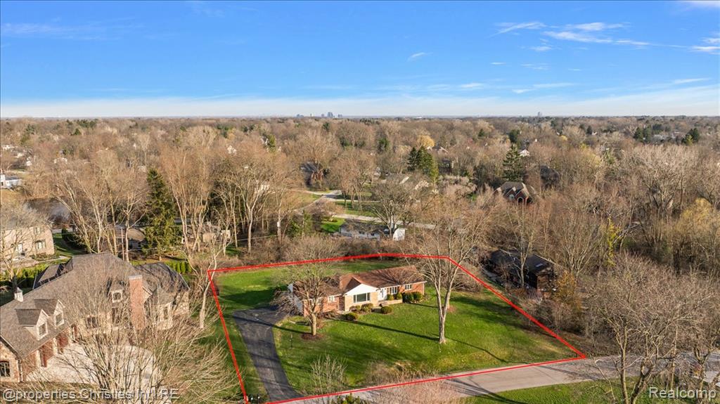 5753 N. Kilbrennan Road, Bloomfield, MI 48301 — Photo 3