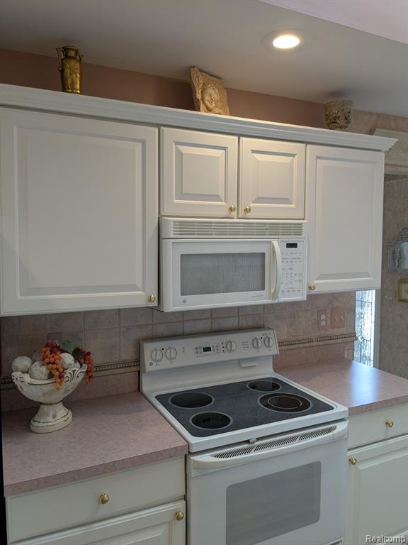 48659 Sundance Court, 159, Utica, MI 48315 — Photo 3