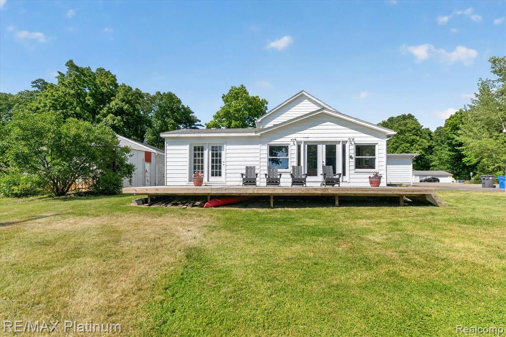 1462 S HUGHES Road, Howell, MI 48843